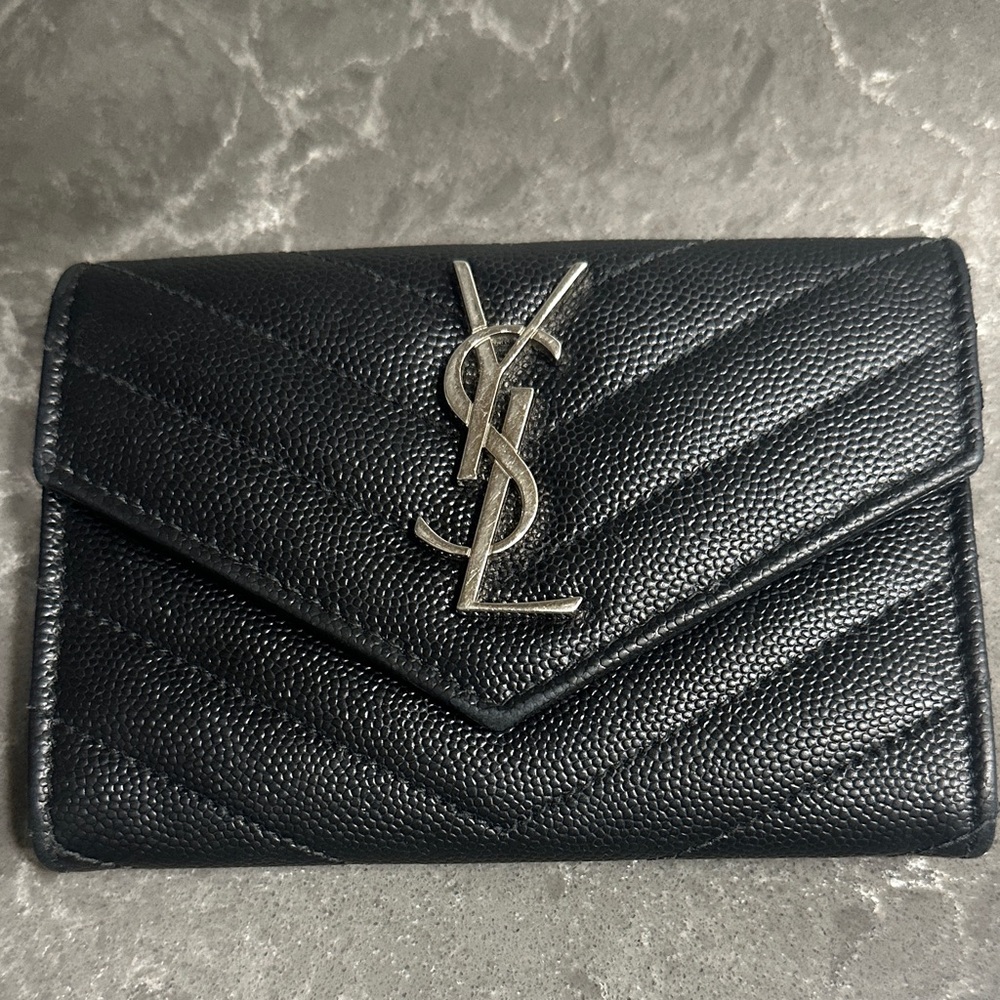 Yves Saint Laurent Black Quilted Leather Wallet - Picture 1 of 7